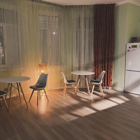 Friends Hostel Astana Ngoại thất bức ảnh