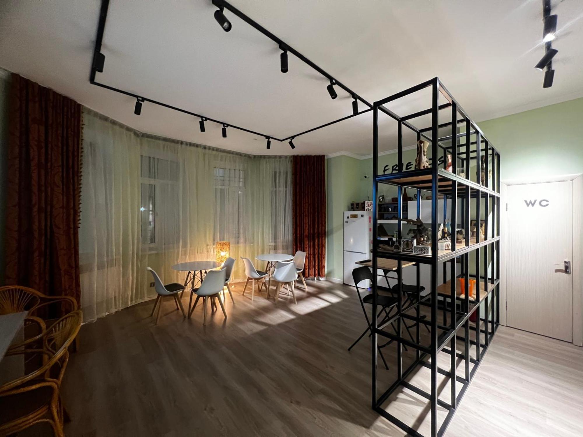 Friends Hostel Astana Ngoại thất bức ảnh
