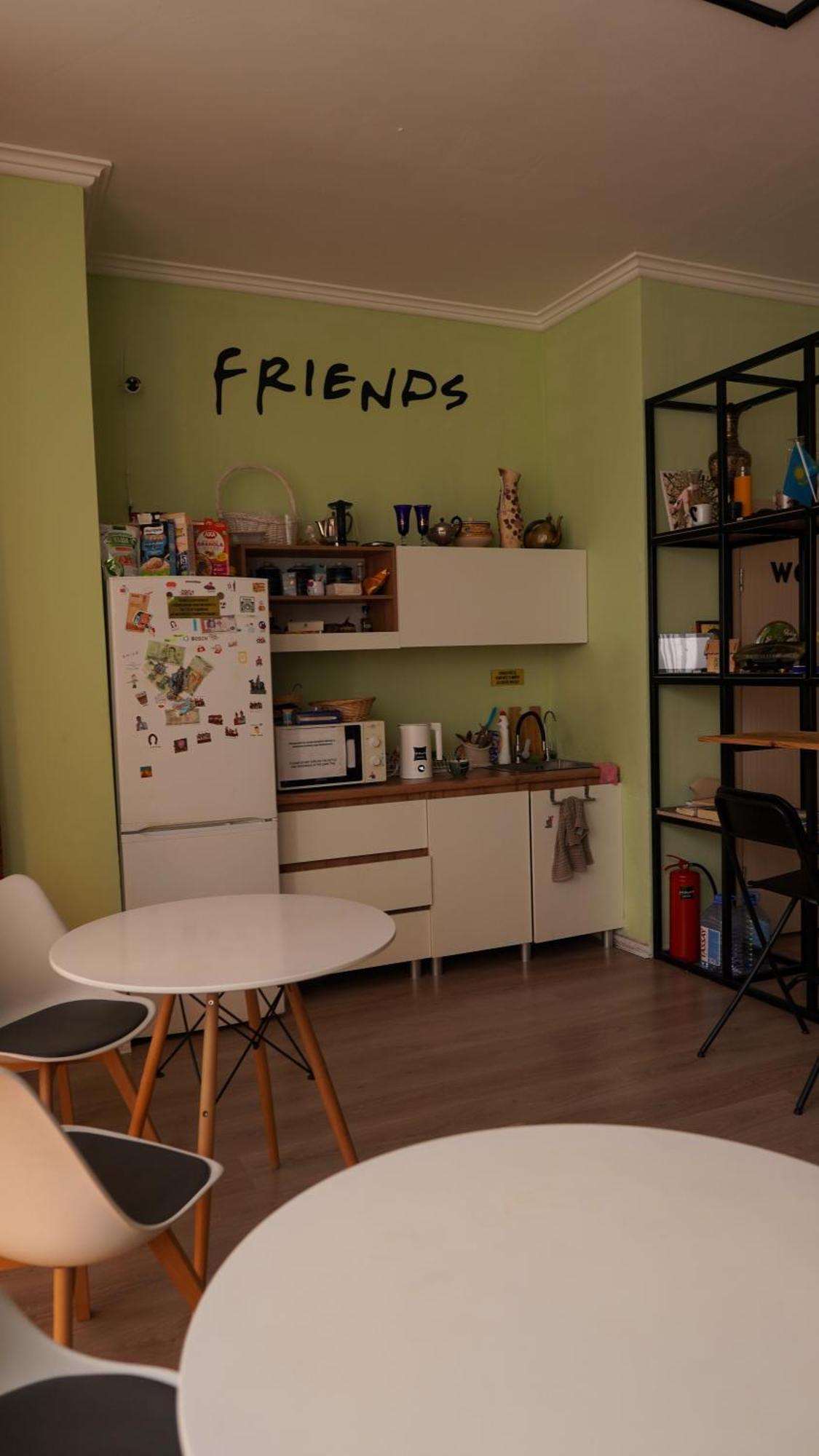 Friends Hostel Astana Ngoại thất bức ảnh